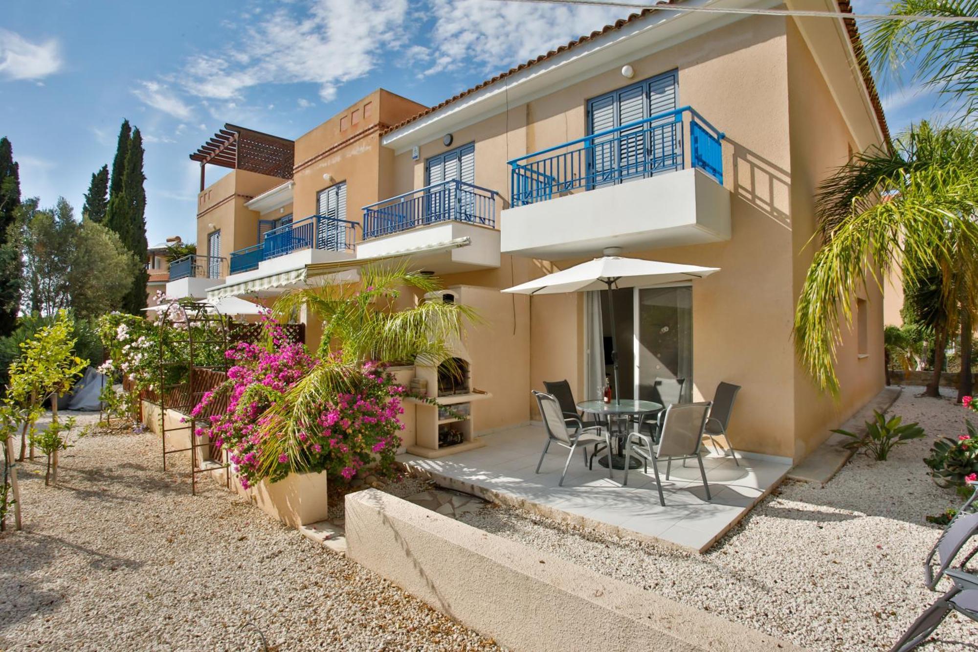 Casa Del Sol Townhouse In Iris Village Paphos Ngoại thất bức ảnh