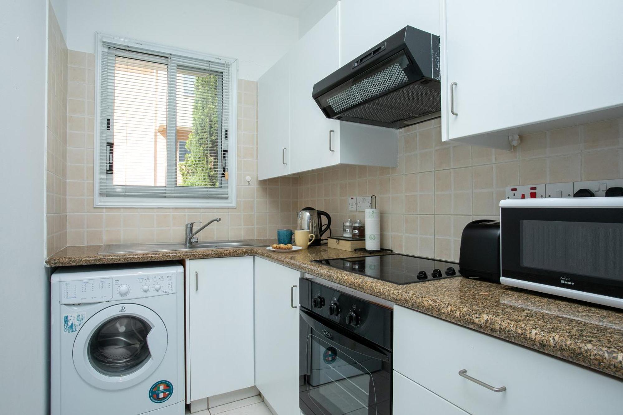 Casa Del Sol Townhouse In Iris Village Paphos Ngoại thất bức ảnh